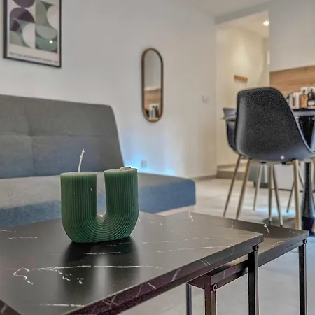 Apartment #io Le Victoria 12 *